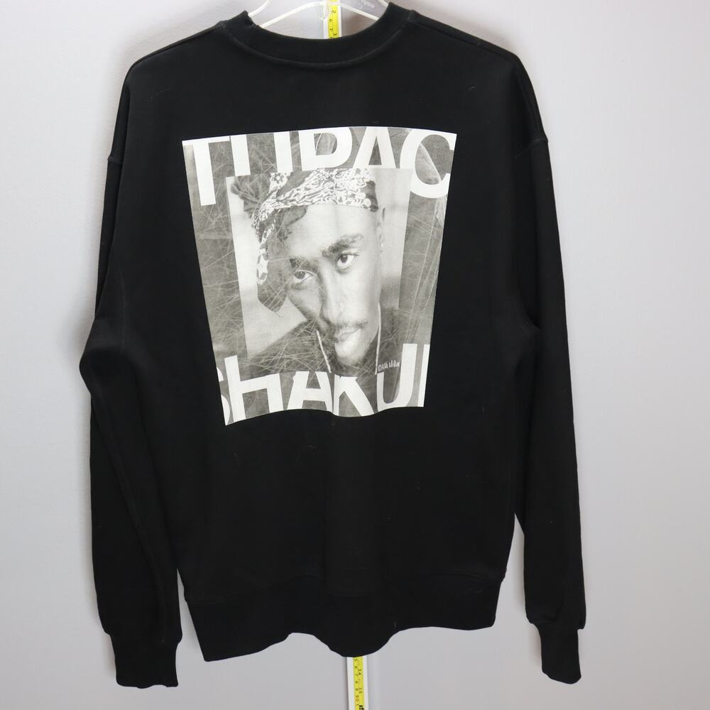 2Pac x Bershka Graphic Crewneck Sweatshirt – Size Medium‎